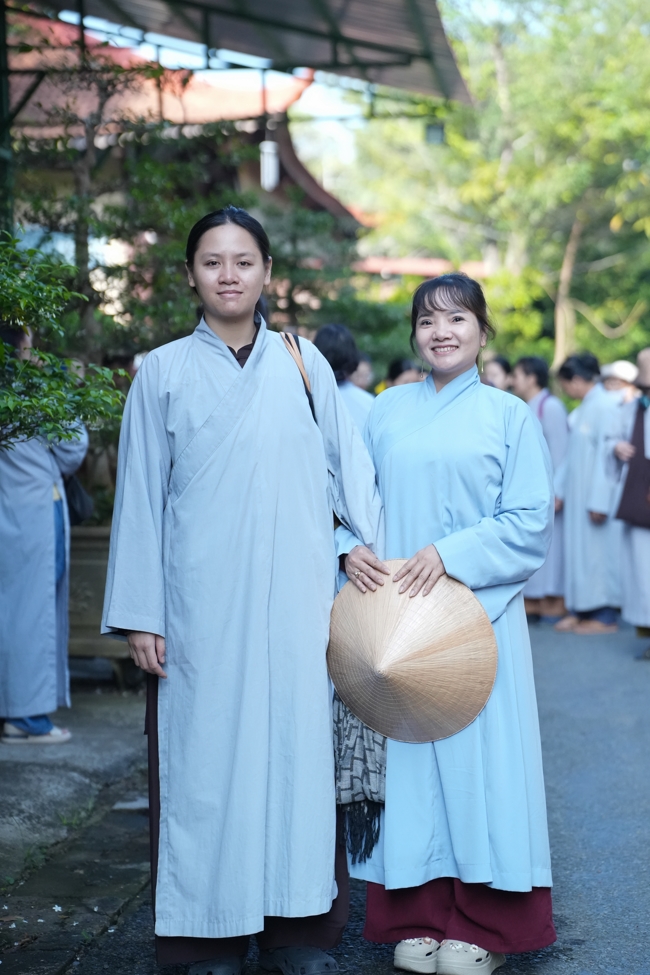 Chuyến hành hương đầu năm Bính Ngọ của Phật tử công quả nội tự chùa Hoằng Pháp