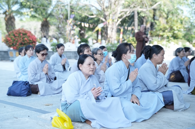 Chuyến hành hương đầu năm Bính Ngọ của Phật tử công quả nội tự chùa Hoằng Pháp