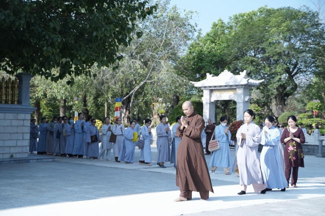 Chuyến hành hương đầu năm Bính Ngọ của Phật tử công quả nội tự chùa Hoằng Pháp