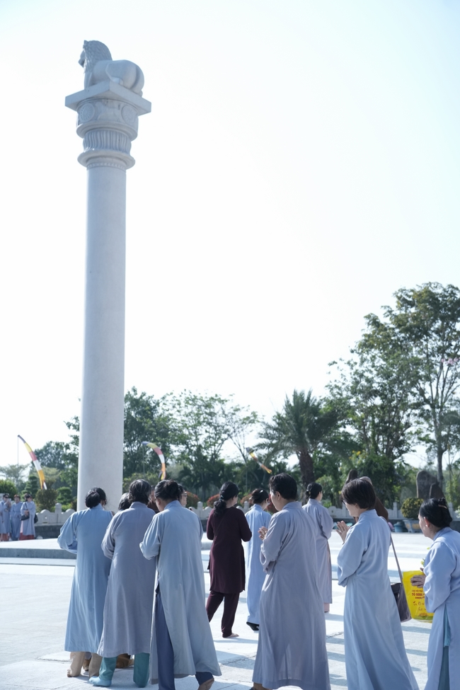 Chuyến hành hương đầu năm Bính Ngọ của Phật tử công quả nội tự chùa Hoằng Pháp