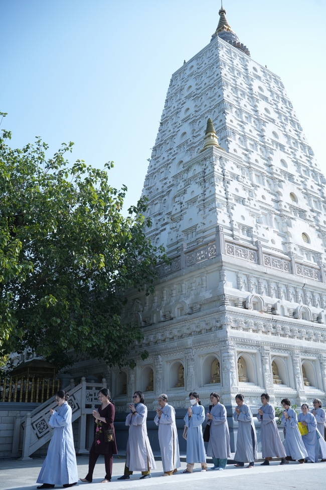 Chuyến hành hương đầu năm Bính Ngọ của Phật tử công quả nội tự chùa Hoằng Pháp