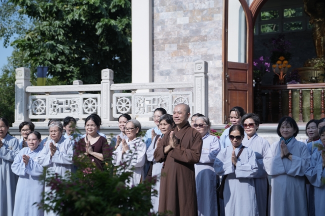 Chuyến hành hương đầu năm Bính Ngọ của Phật tử công quả nội tự chùa Hoằng Pháp