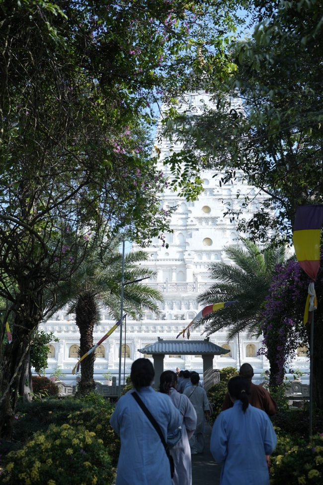 Chuyến hành hương đầu năm Bính Ngọ của Phật tử công quả nội tự chùa Hoằng Pháp