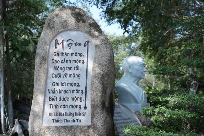 Chuyến hành hương đầu năm Bính Ngọ của Phật tử công quả nội tự chùa Hoằng Pháp