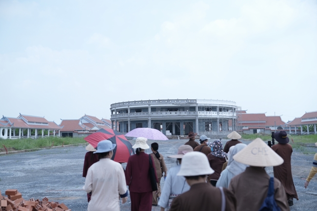 Chuyến hành hương đầu năm Bính Ngọ của Phật tử công quả nội tự chùa Hoằng Pháp