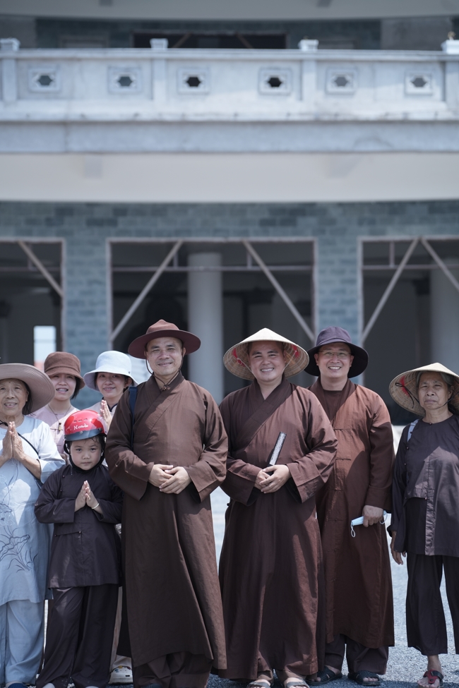 Chuyến hành hương đầu năm Bính Ngọ của Phật tử công quả nội tự chùa Hoằng Pháp