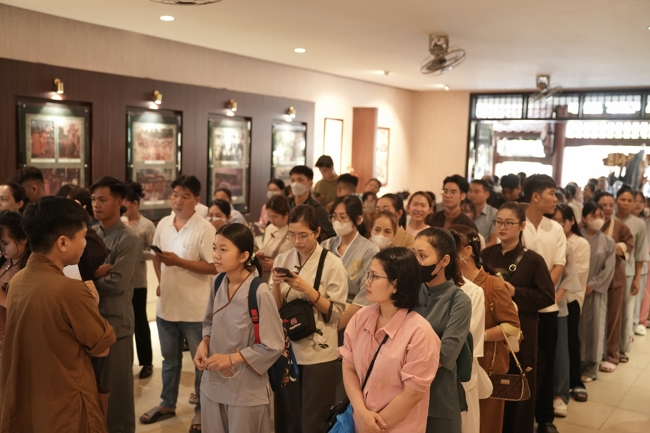 The 1st Three-Jewel Refuge ceremony in 2026 at Hoang Phap pagoda