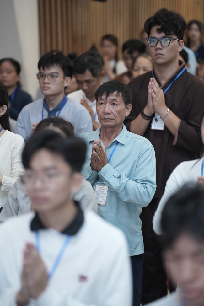 The 1st Three-Jewel Refuge ceremony in 2026 at Hoang Phap pagoda