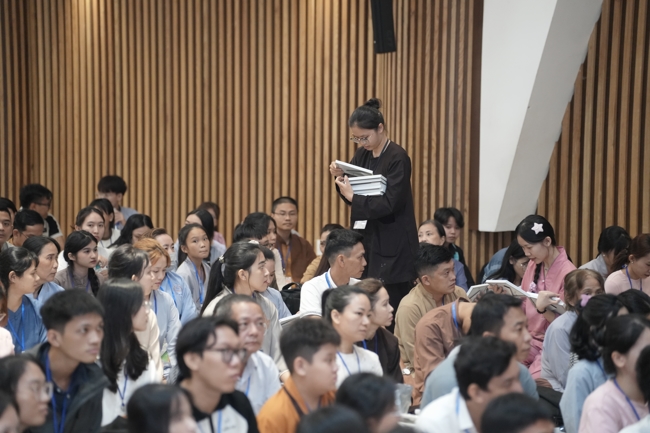 The 1st Three-Jewel Refuge ceremony in 2026 at Hoang Phap pagoda