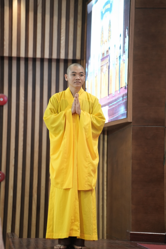 The 1st Three-Jewel Refuge ceremony in 2026 at Hoang Phap pagoda