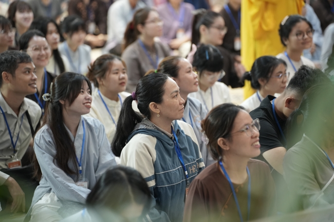 The 1st Three-Jewel Refuge ceremony in 2026 at Hoang Phap pagoda