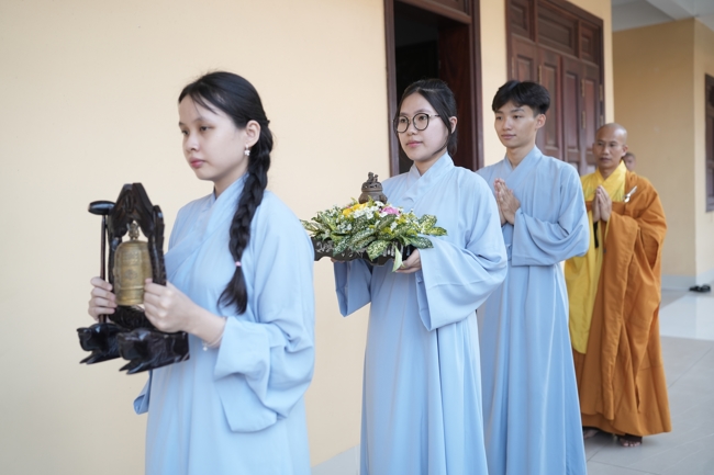 The 1st Three-Jewel Refuge ceremony in 2026 at Hoang Phap pagoda