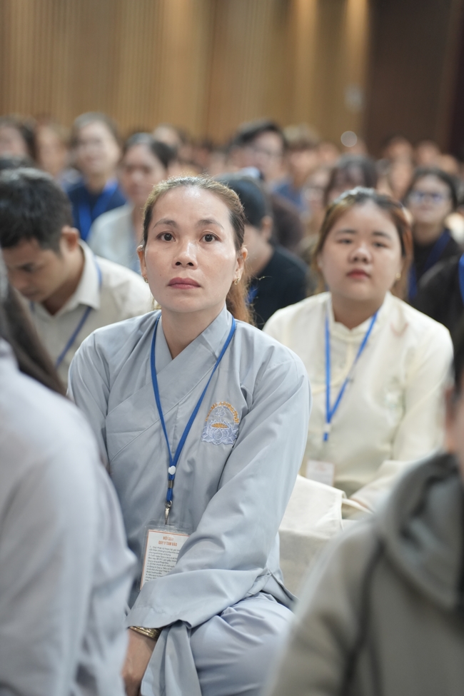 The 1st Three-Jewel Refuge ceremony in 2026 at Hoang Phap pagoda