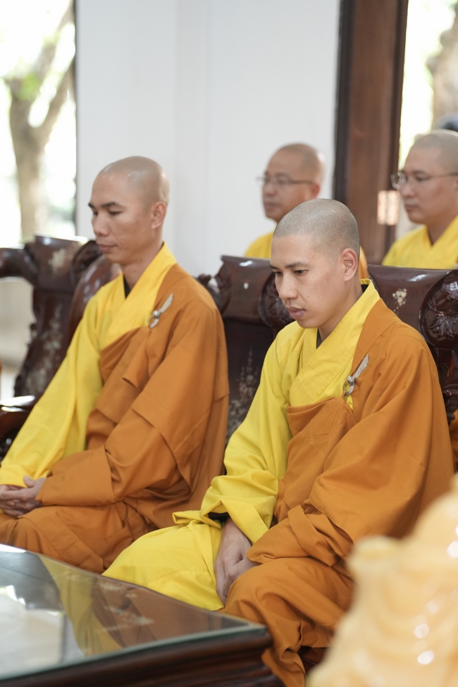 The 1st Three-Jewel Refuge ceremony in 2026 at Hoang Phap pagoda