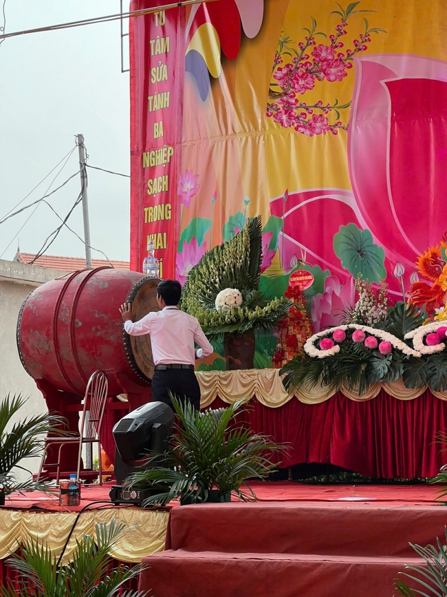 Lễ hội Đình - chùa Cổ Tân (TP. Hải Phòng).