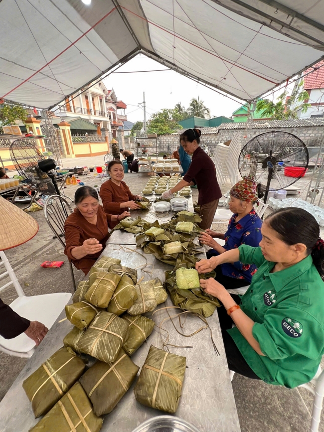 Lễ hội Đình - chùa Cổ Tân (TP. Hải Phòng).