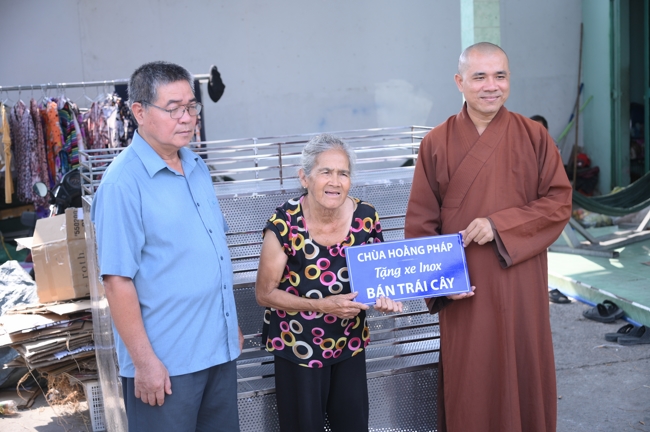 Chương trình từ thiện “Phương tiện nghĩa tình”.