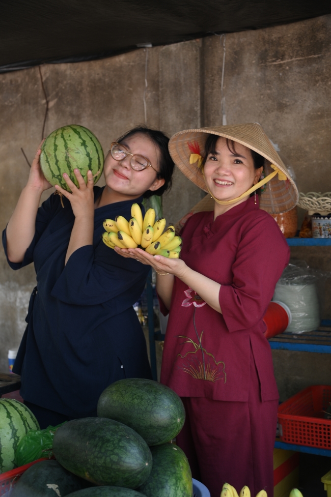 Chương trình từ thiện “Phương tiện nghĩa tình”.