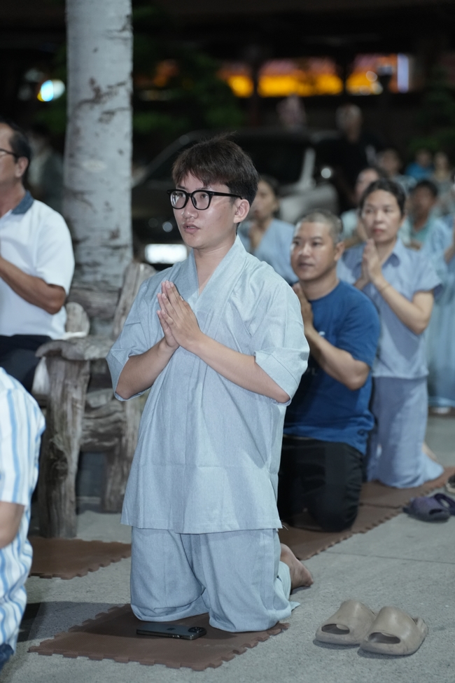 Repentance ceremony on Feb. 29th, year of the Horse at Hoang Phap pagoda