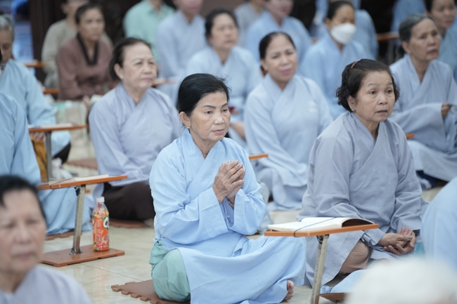 Repentance ceremony on Feb. 29th, year of the Horse at Hoang Phap pagoda