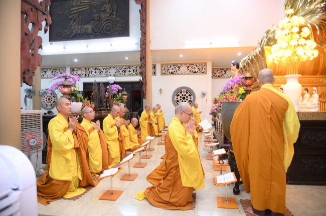 Repentance ceremony on Feb. 29th, year of the Horse at Hoang Phap pagoda