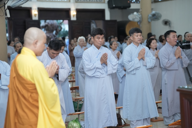 Repentance ceremony on Feb. 29th, year of the Horse at Hoang Phap pagoda