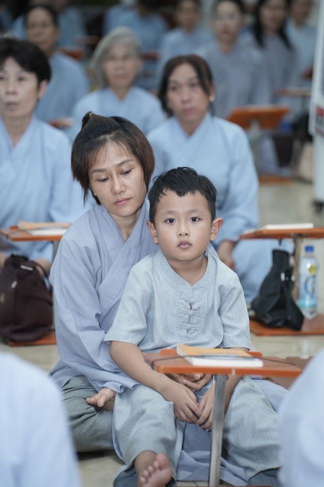Repentance ceremony on Feb. 29th, year of the Horse at Hoang Phap pagoda
