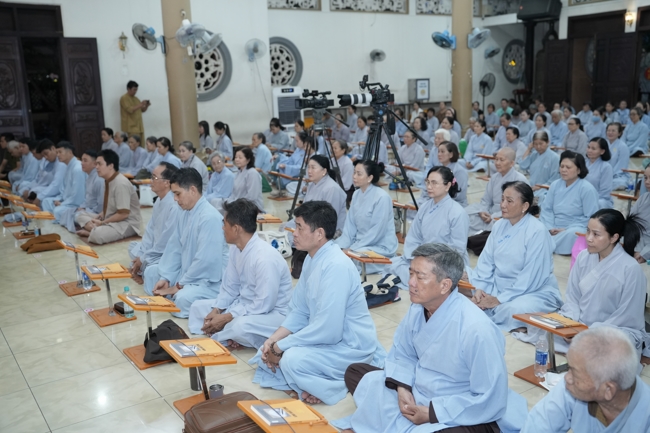 Repentance ceremony on Feb. 29th, year of the Horse at Hoang Phap pagoda