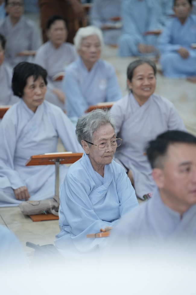 Repentance ceremony on Feb. 29th, year of the Horse at Hoang Phap pagoda