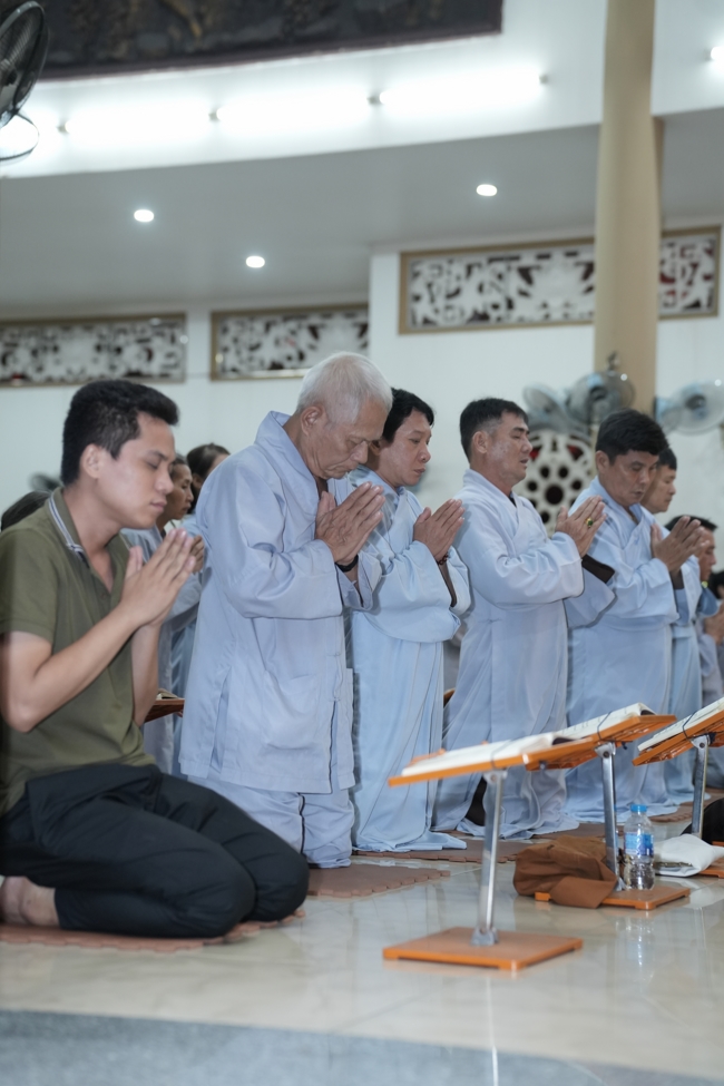 Repentance ceremony on Feb. 29th, year of the Horse at Hoang Phap pagoda