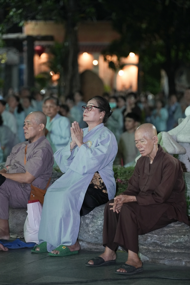 Repentance ceremony on Feb. 29th, year of the Horse at Hoang Phap pagoda