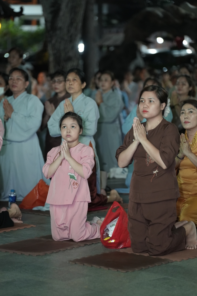 Repentance ceremony on Feb. 29th, year of the Horse at Hoang Phap pagoda