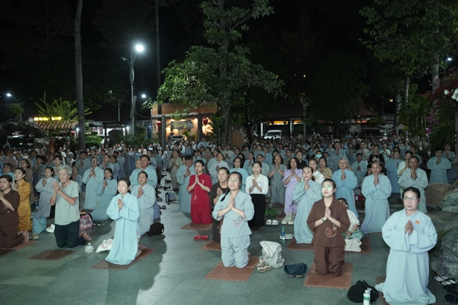 Repentance ceremony on Feb. 29th, year of the Horse at Hoang Phap pagoda