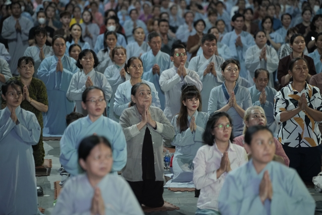 Repentance ceremony on Feb. 29th, year of the Horse at Hoang Phap pagoda