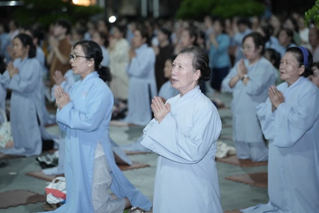 Repentance ceremony on Feb. 29th, year of the Horse at Hoang Phap pagoda