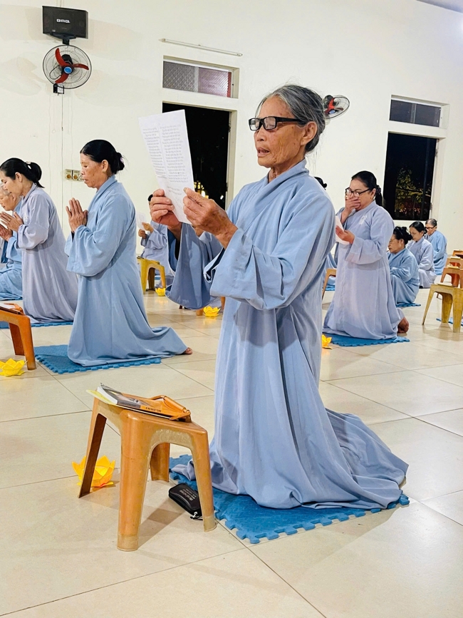 CHÙA ĐỐNG CAO - THANH HÓA: LỄ DÂNG HOA ĐĂNG VÀ THỈNH CHUÔNG U MINH HƯỚNG VỀ NGUỒN CỘI NHÂN NGÀY TIẾT THANH MINH 2026.