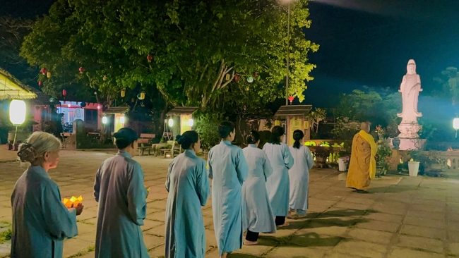 CHÙA ĐỐNG CAO - THANH HÓA: LỄ DÂNG HOA ĐĂNG VÀ THỈNH CHUÔNG U MINH HƯỚNG VỀ NGUỒN CỘI NHÂN NGÀY TIẾT THANH MINH 2026.