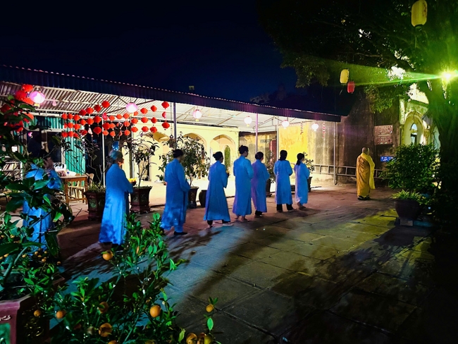 CHÙA ĐỐNG CAO - THANH HÓA: LỄ DÂNG HOA ĐĂNG VÀ THỈNH CHUÔNG U MINH HƯỚNG VỀ NGUỒN CỘI NHÂN NGÀY TIẾT THANH MINH 2026.