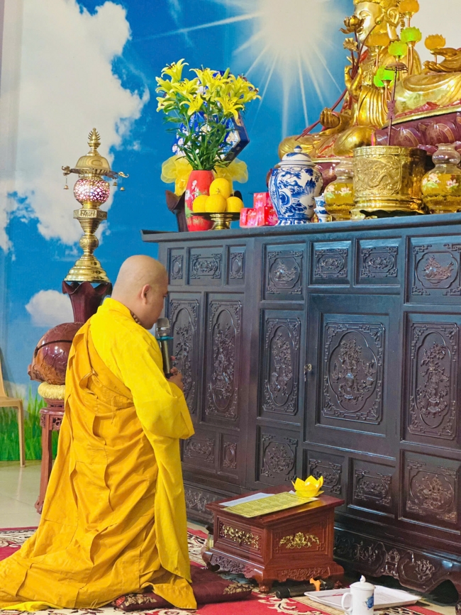 CHÙA ĐỐNG CAO - THANH HÓA: LỄ DÂNG HOA ĐĂNG VÀ THỈNH CHUÔNG U MINH HƯỚNG VỀ NGUỒN CỘI NHÂN NGÀY TIẾT THANH MINH 2026.