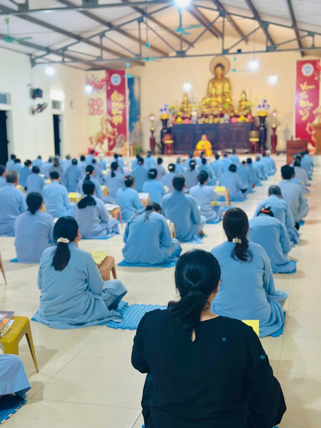 CHÙA ĐỐNG CAO - THANH HÓA: LỄ DÂNG HOA ĐĂNG VÀ THỈNH CHUÔNG U MINH HƯỚNG VỀ NGUỒN CỘI NHÂN NGÀY TIẾT THANH MINH 2026.