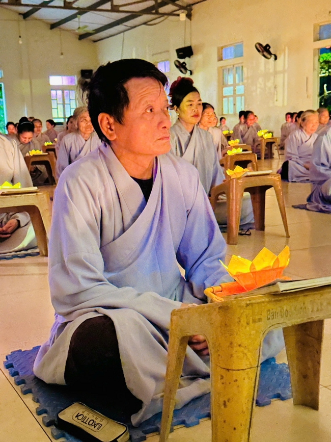 CHÙA ĐỐNG CAO - THANH HÓA: LỄ DÂNG HOA ĐĂNG VÀ THỈNH CHUÔNG U MINH HƯỚNG VỀ NGUỒN CỘI NHÂN NGÀY TIẾT THANH MINH 2026.