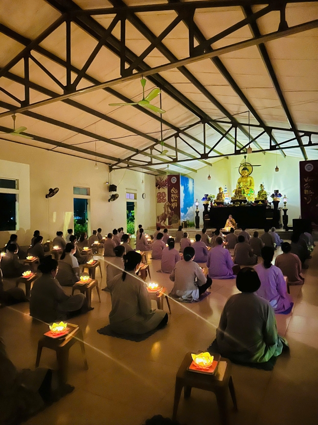 CHÙA ĐỐNG CAO - THANH HÓA: LỄ DÂNG HOA ĐĂNG VÀ THỈNH CHUÔNG U MINH HƯỚNG VỀ NGUỒN CỘI NHÂN NGÀY TIẾT THANH MINH 2026.