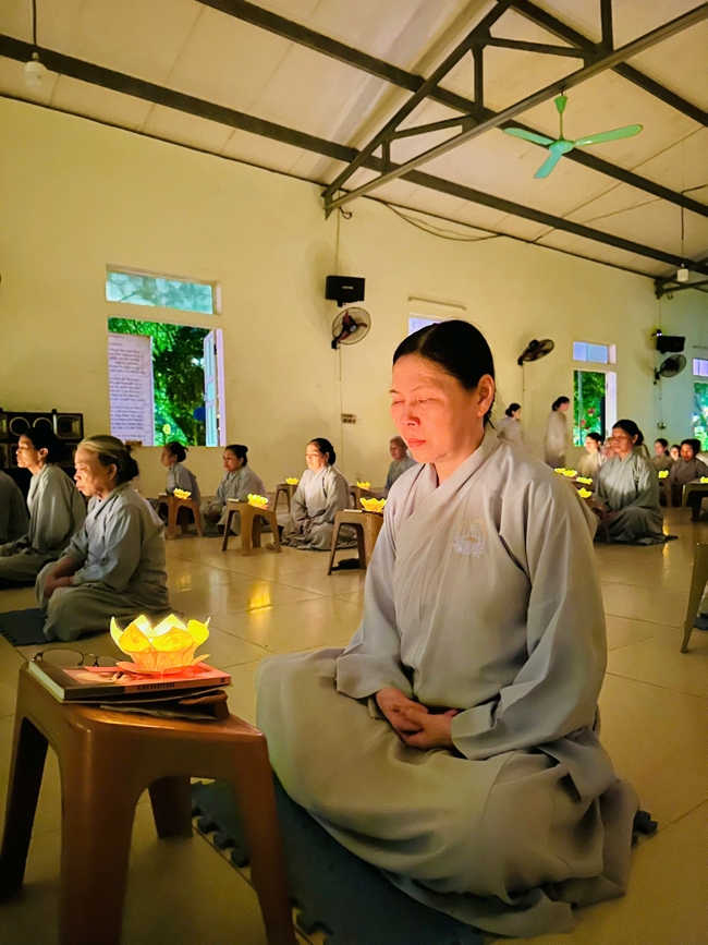 CHÙA ĐỐNG CAO - THANH HÓA: LỄ DÂNG HOA ĐĂNG VÀ THỈNH CHUÔNG U MINH HƯỚNG VỀ NGUỒN CỘI NHÂN NGÀY TIẾT THANH MINH 2026.