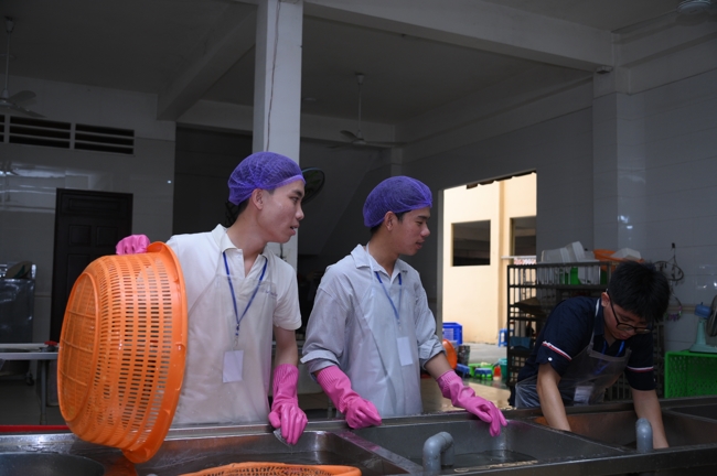 KHÓA TU NIỆM PHẬT MỘT NGÀY.