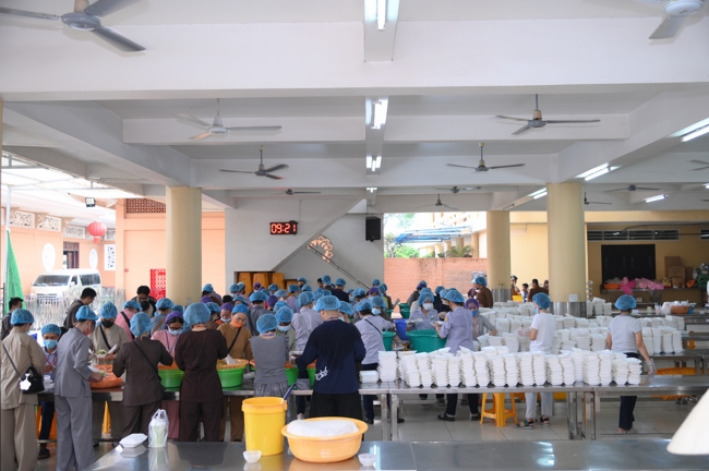 KHÓA TU NIỆM PHẬT MỘT NGÀY.