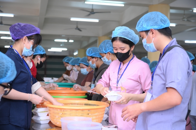 KHÓA TU NIỆM PHẬT MỘT NGÀY.