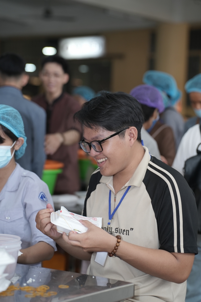 KHÓA TU NIỆM PHẬT MỘT NGÀY.