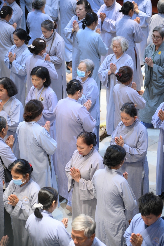 KHÓA TU NIỆM PHẬT MỘT NGÀY.