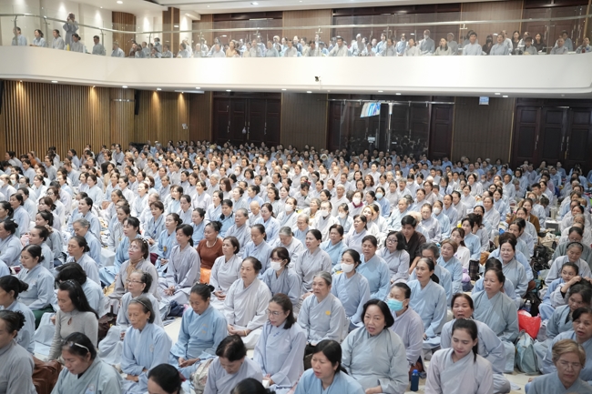 KHÓA TU NIỆM PHẬT MỘT NGÀY.