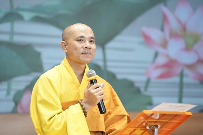 KHÓA TU NIỆM PHẬT MỘT NGÀY.